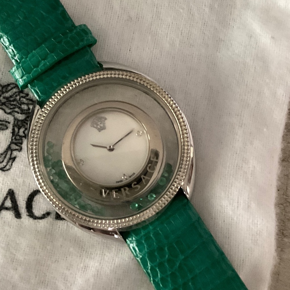 Versace Womens 86Q961MD497 S455 Destiny Precious
DIAMOND Floating Emeralds Watch - Picture 2 of 12